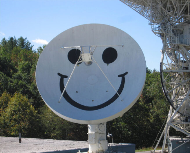 Smilie radio telescope at PARI